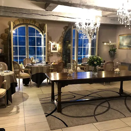 De La Chapelle Otel 3*